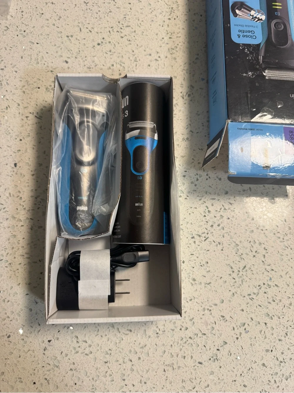 Series 3 ProSkin Electric Shaver - Black & Blue
